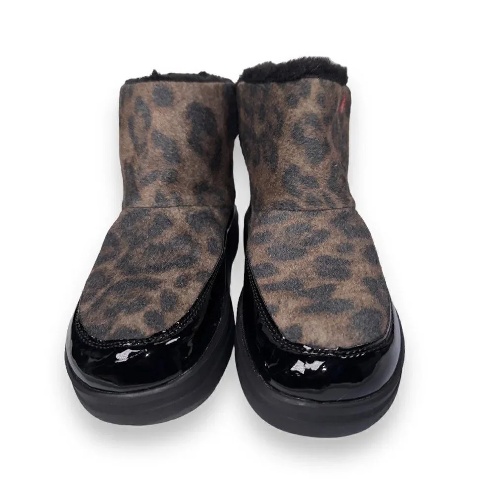 Hey Dude Mel Leo‎ Black (Leopard) Boots Youth 4 Women's 5